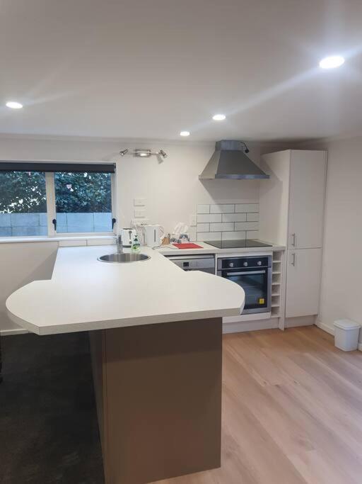 Little Nest In Ngaio Appartement Wellington Buitenkant foto